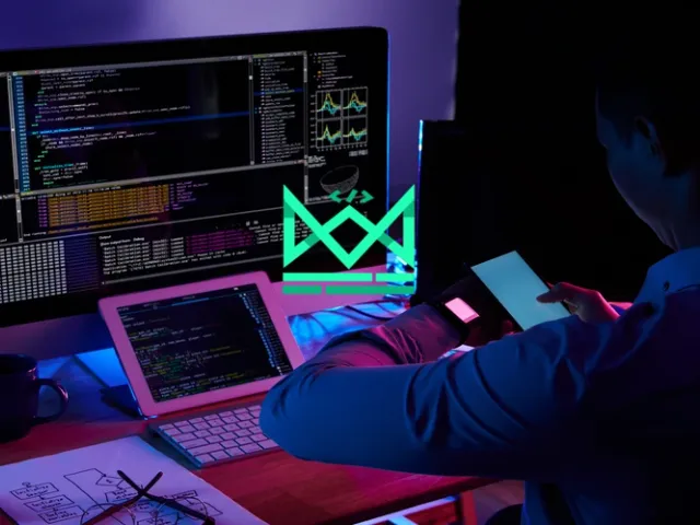 Logomarca central da Mestres da Web, com programador escrevendo códigos para desenvolver um software.